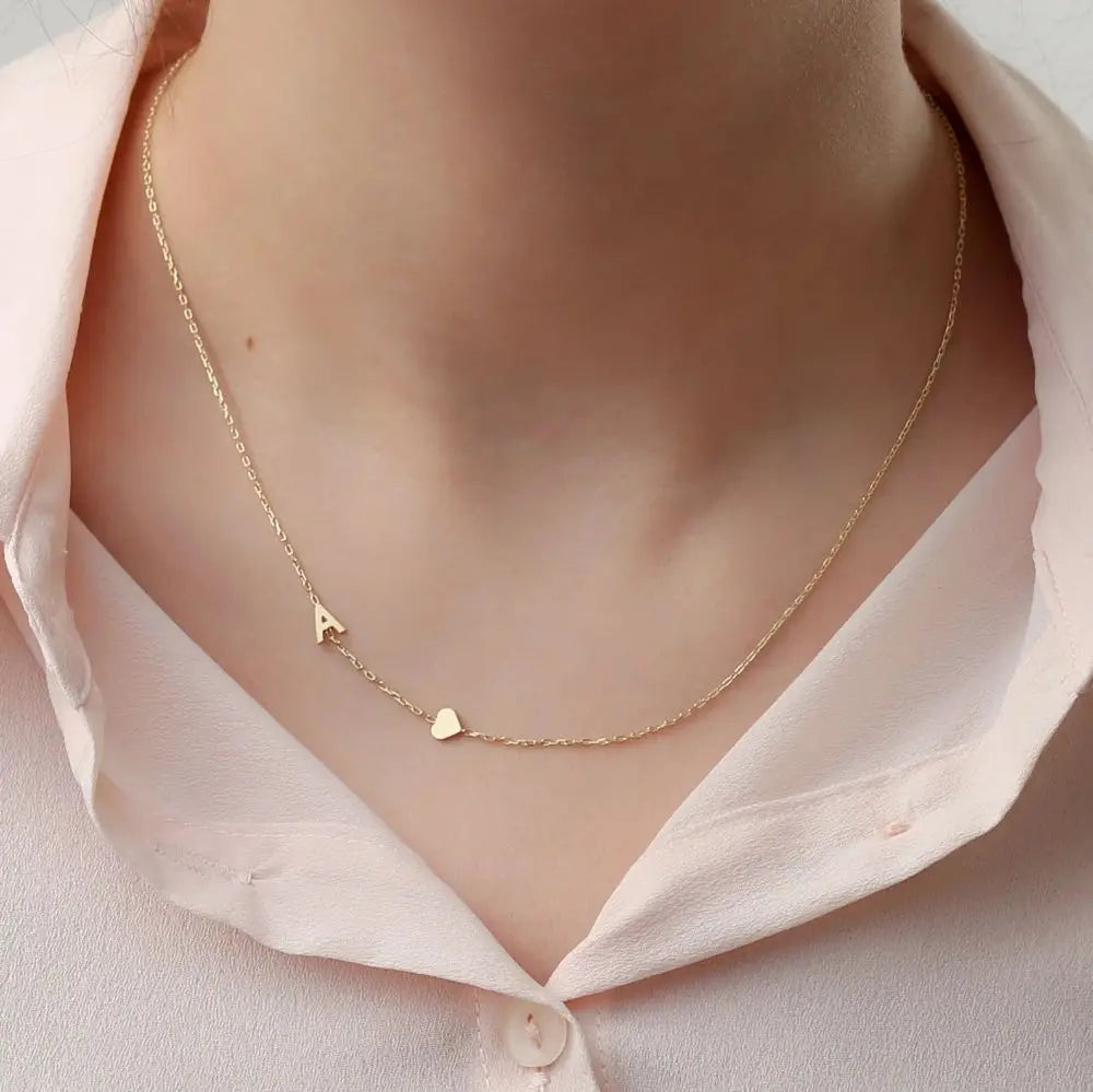 Personligt initialhalsband