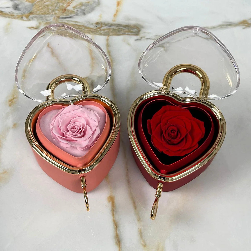 Milona Lås – Personligt halsband med rosbox – bild 2