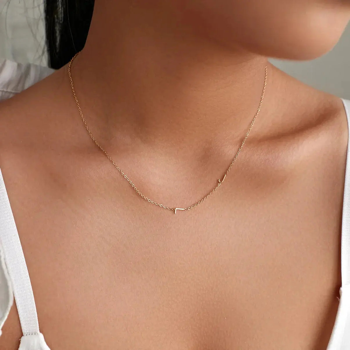 Personligt initialhalsband